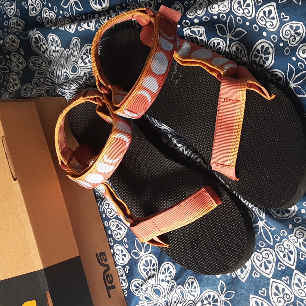 Moon Cycle Tevas